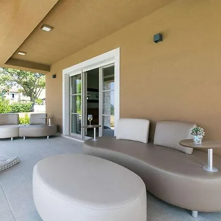 Mikela With Pool And Panoramic View *