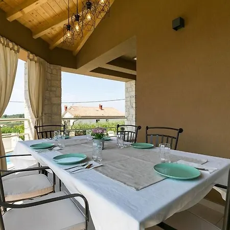 Villa Mikela With Pool And Panoramic View